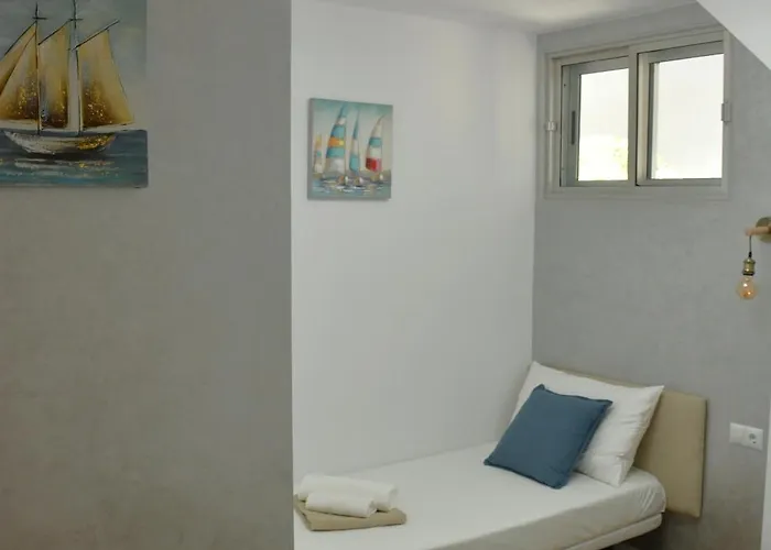 Avanita Ocean View Апартаменти *